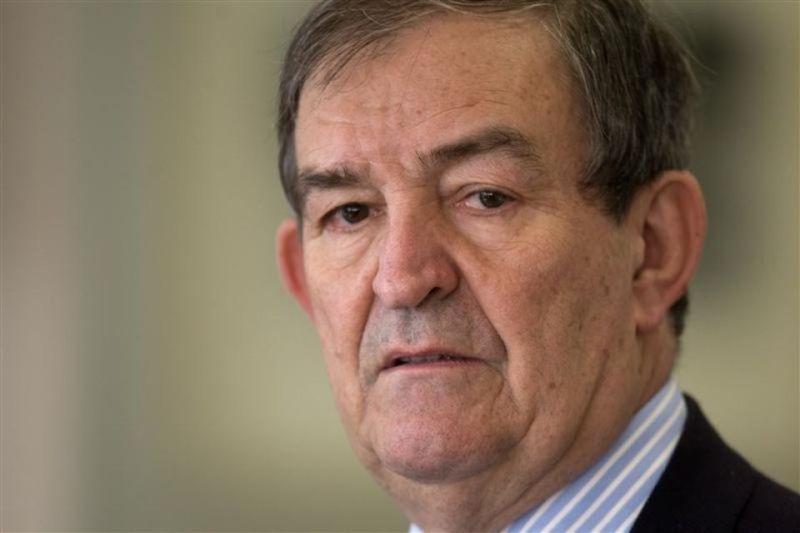 Umucamanza Jean Louis Bruguière wasohoye raporo ko ingabo za FPR ari zo zahanuye indege ya Habyarimana, nyuma akanyomozwa