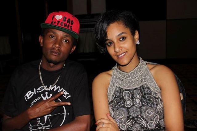 Uyu Nadia asanzwe ari inshuti ya hafi na M-Izzle, ufatwa nk'inshuti ya mbere ya Riderman mu muziki