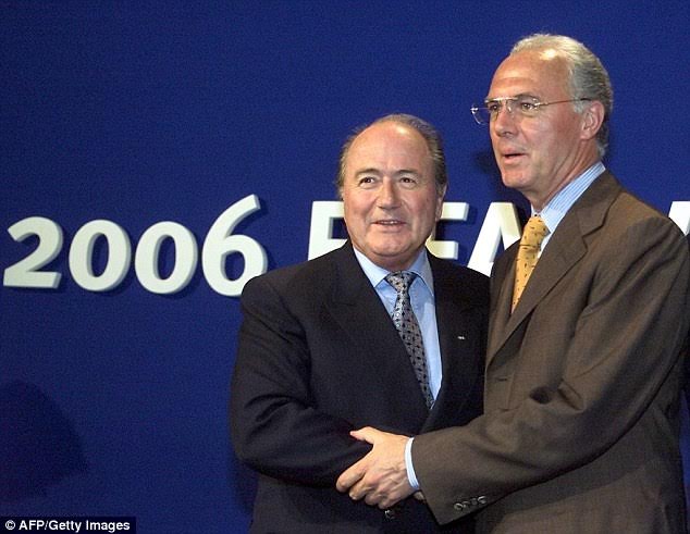 Sepp Blatter ari kumwe na Franz Beckenbauer, u Budage bumaze gutombora kwakira igikombe cy'isi
