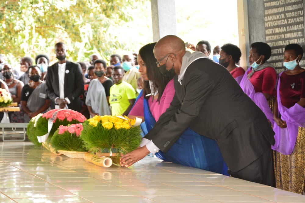 Bunamiye Abatutsi bashyinguye mu rwibutso rwa Musha