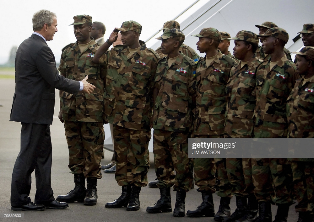 Bush yashimiye u Rwanda umuhate warwo mu kohereza ingabo zo kugarura amahoro i Darfur muri Sudani