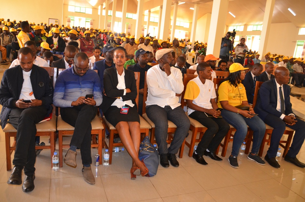 Iki gikorwa cyitabiriwe n'abantu batandukanye