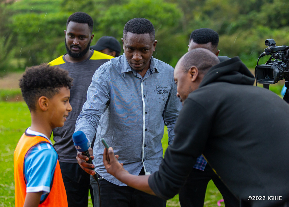 Corie aganira n’itangazamakuru nyuma y’imyitozo