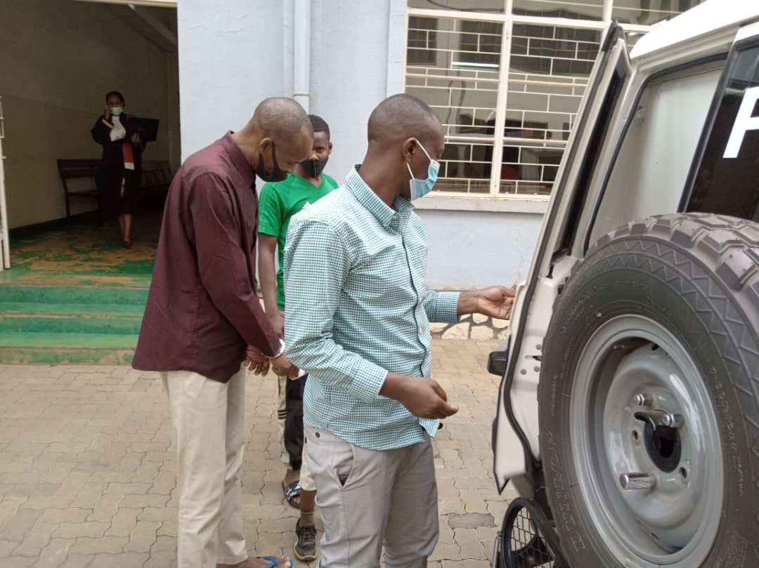 Hakuzimana yitabye urukiko atari kumwe n'umwunganizi we