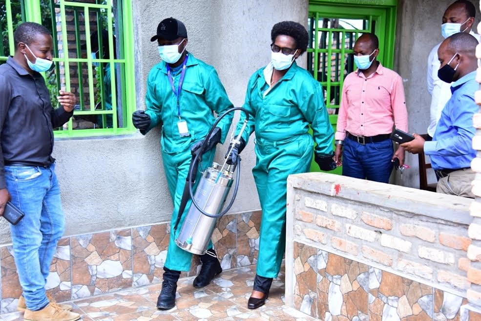 Ibikorwa byo gutera imiti mu nzu byagabanyije malaria cyane mu Rwanda