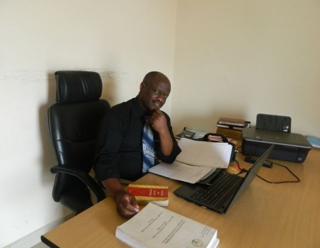 Umunyamategeko Emmanuel Ntivuguruzwa
