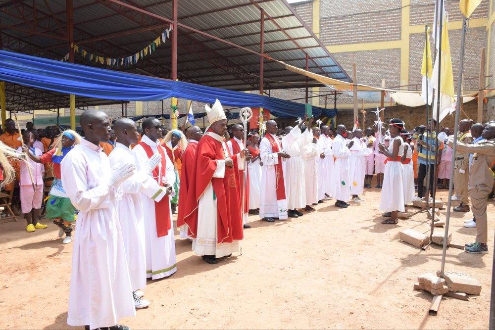 Cardinal Kambanda ubwo yasomeraga Misa muri Gereza ya Nyarugenge