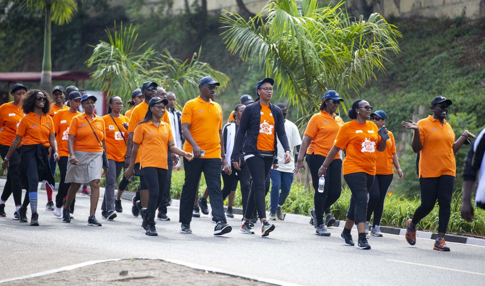 Car Free Day ni siporo rusange yatangijwe muri Gicurasi 2016 igamije gushishikariza abatuye Umujyi wa Kigali umuco wo gukora siporo no kubiborohereza