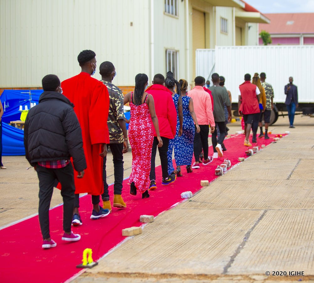 CD Pink Mango ni uruganda ruzobereye mu gukora imyenda itandukanye