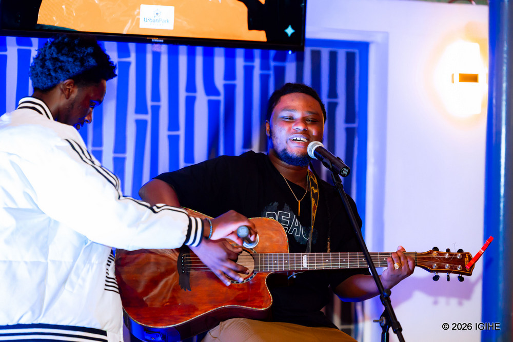 Chris Hat ni we wasusurukije abitabiriye iki gitaramo