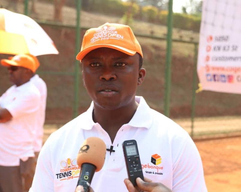 Umuyobozi ushinzwe Ubucuruzi muri Cogebanque, Kayonga Joel, yavuze ko nka banki bishimira guha ababagana serivisi iboneye