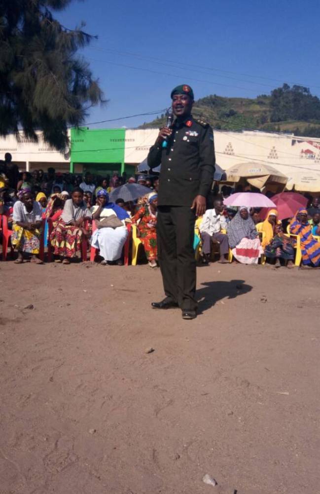 Col Muhizi Pascal yijeje ko abajura b'insinga barimo gushakishwa