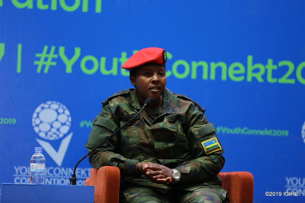 Cpt Agnes Mutumwinka na we yaganirije urubyiruko rwitabiriye iki gikorwa