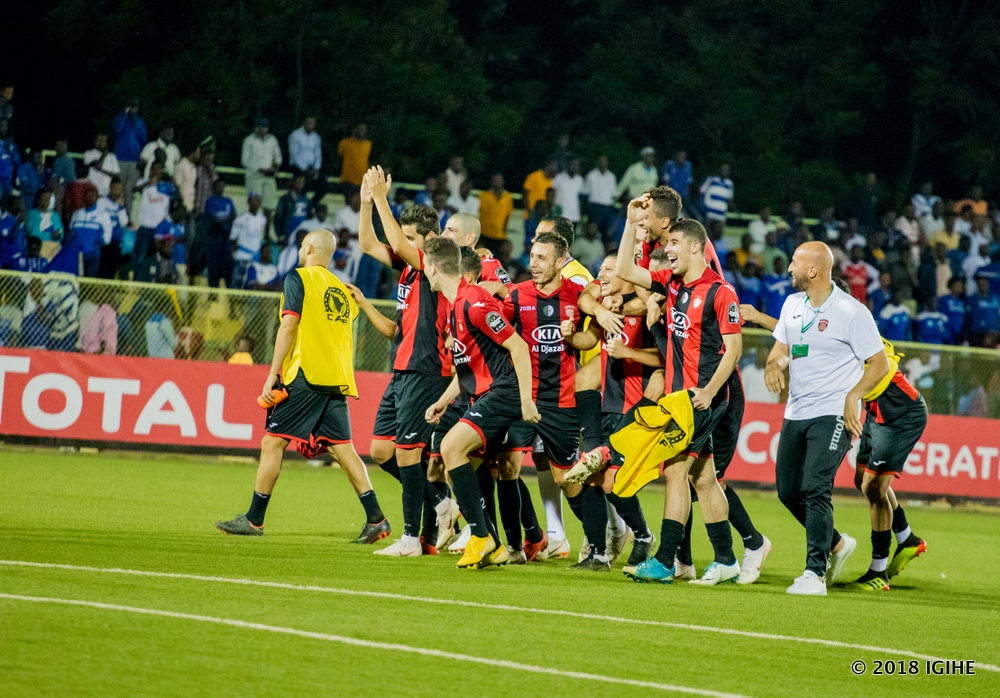 Abakinnyi ba USM Alger mu byishimo