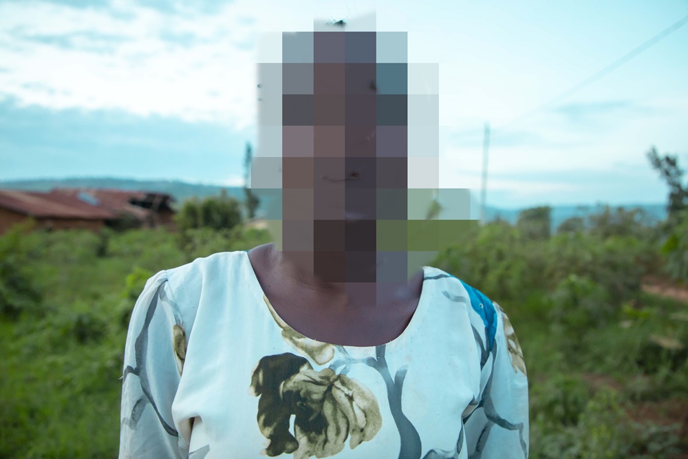 Uyu mubyeyi ukuri muto iyo avuga inkuru ye afatwa n'ikiniga akarira