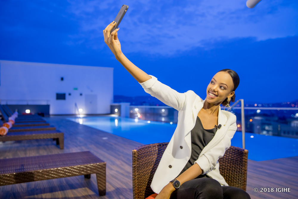 Yavuze ko umugabo yashatse kumushukisha amafaranga amwandikiye kuri Instagram