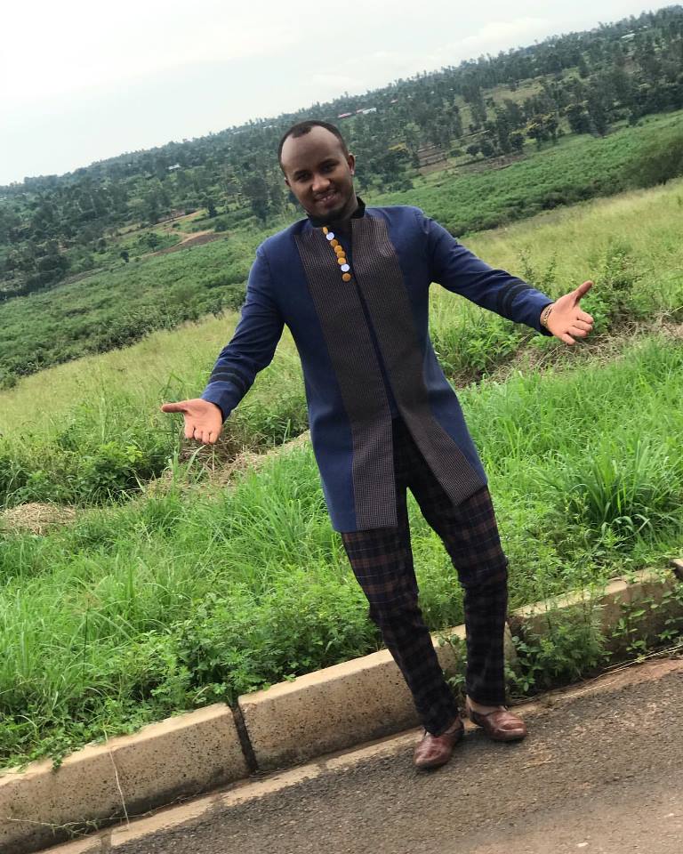 Cyusa Ibrahim avuga ko inganzo yo kuririmba indirimbo 'Umubabaro' yayikomoye ku mukobwa wamwanze agasanga umusore wari inshuti yabo