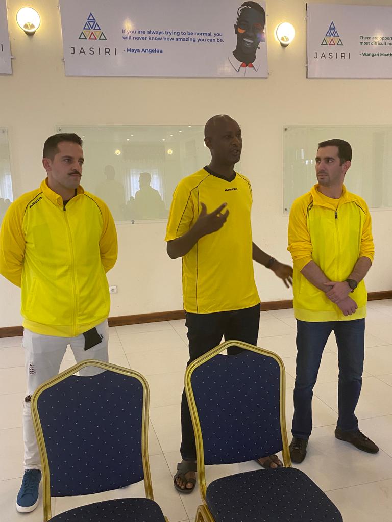 Umuyobozi wa Mukura VS, Sakindi Eugène, yerekana abatoza ku Cyumweru