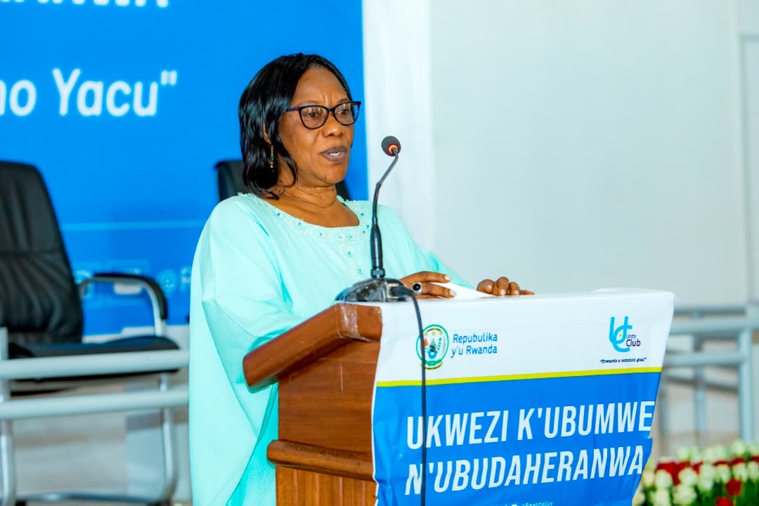 Visi Perezida wa Sena, Dr. Alvera Mukabaramba yasabye buri wese guharanira ko ubumwe buteza imbere mu Abanyarwanda