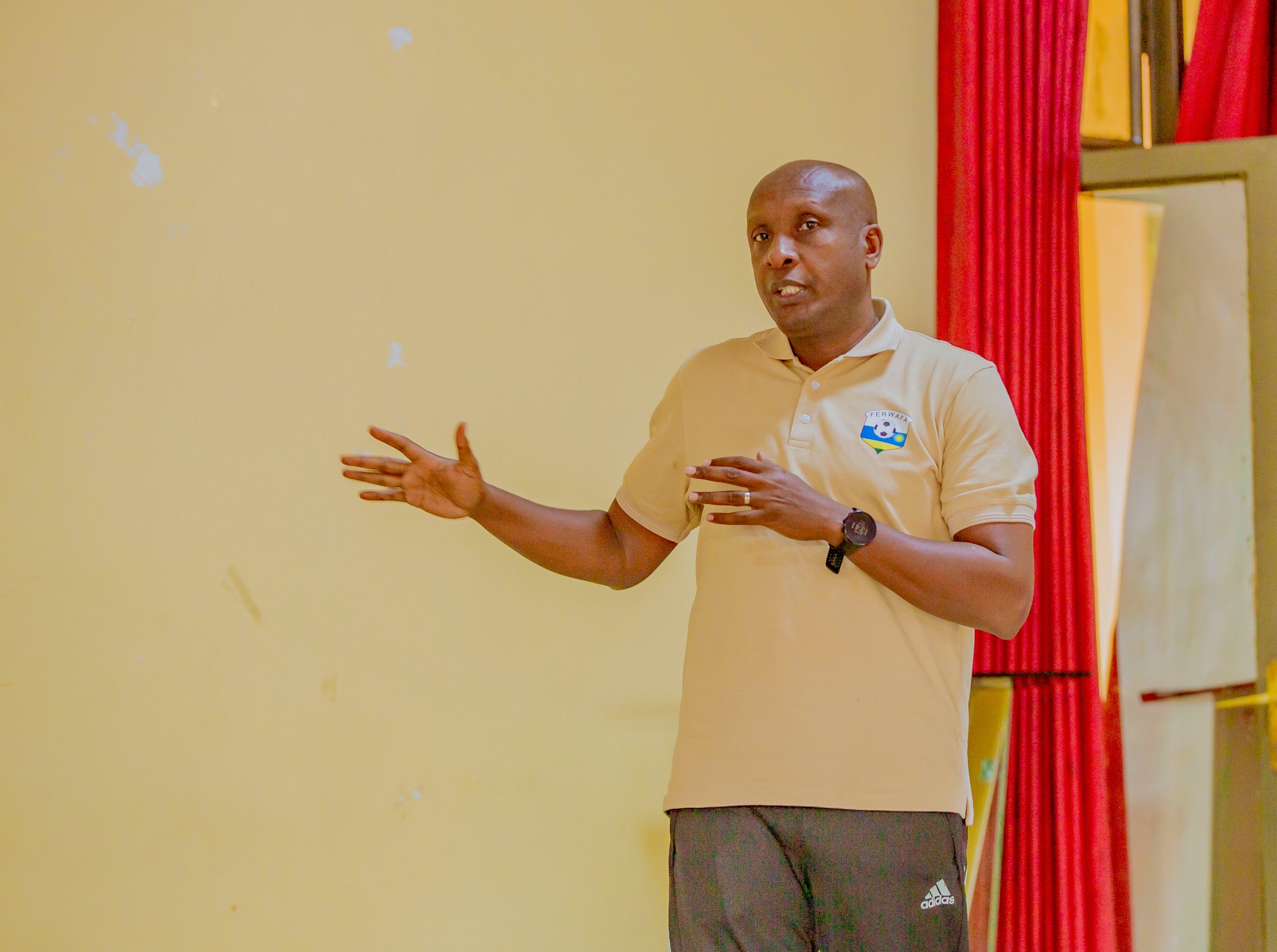 Ntagungira Célestin Abega yagizwe umuyobozi wa komite ishinzwe gutegura iterambere ry'umupira w'amaguru