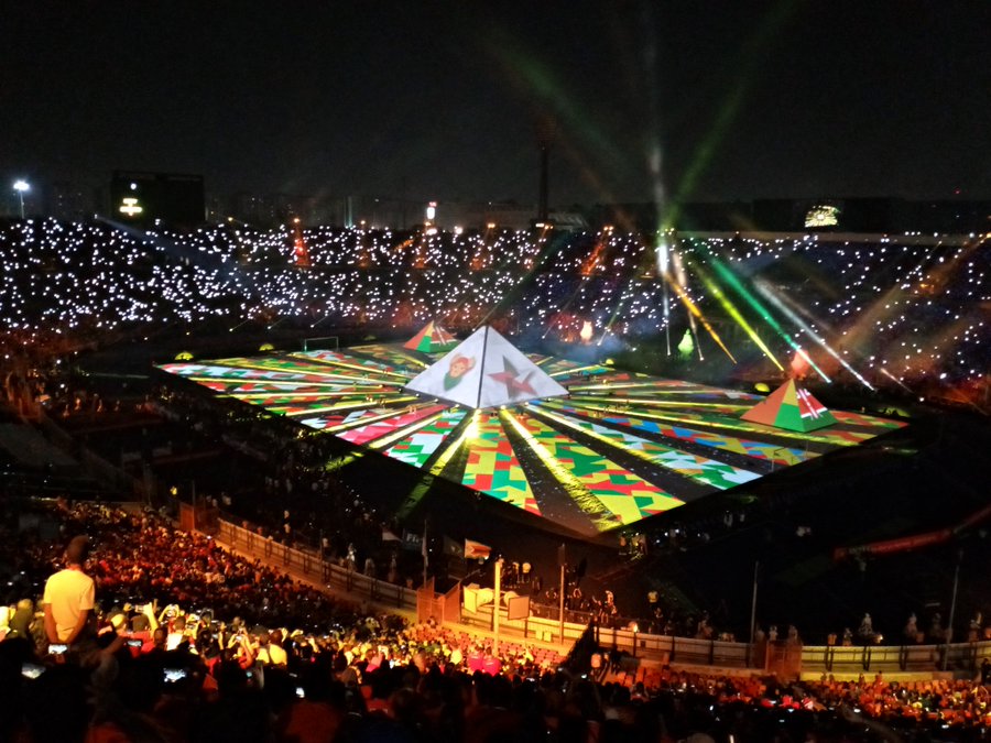 Muri Stade ya Cairo byari ibirori, hubatswe ibasa na pyramid zizwi muri iki gihugu