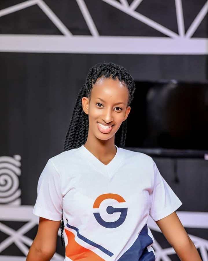 Umutesi akiva muri Miss Rwanda yahise abona akazi muri Genesis TV