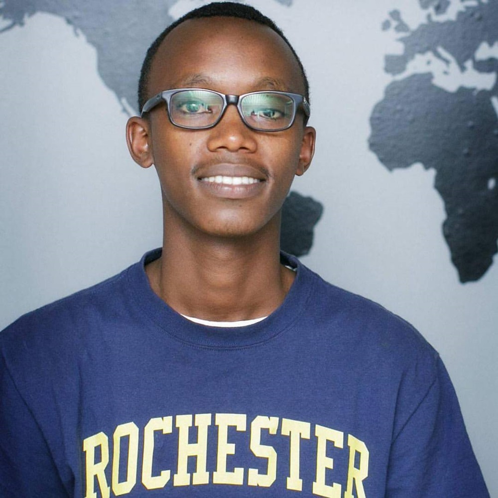 Murekezi Derrick wiga muri Amerika yafatanyije na Ifashabayo mu gutangiza iki gikorwa