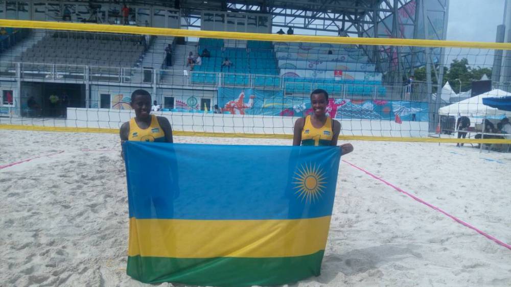 Penelope Musabyimana na Valentine Munezero bahesheje ishema u Rwanda mu ruhando rw'amahanga