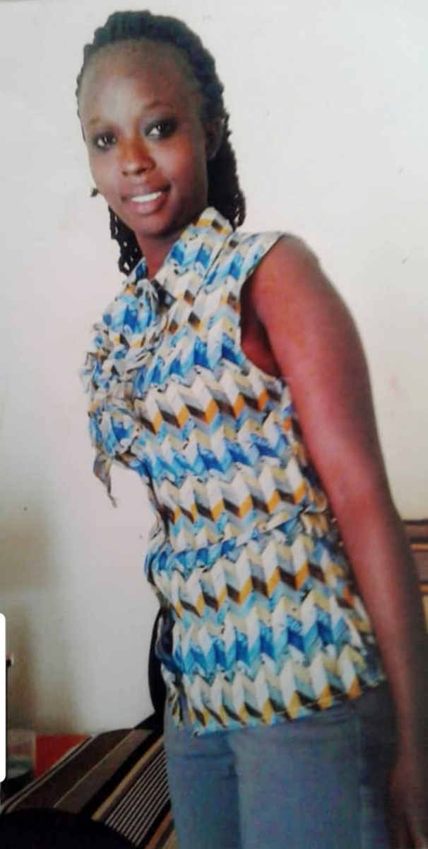 Mutesi Diane Jackeline w’imyaka 28 yishwe n'abarwanyi ba FLN bamurashe mu mutwe, mu itako ubwo yari avuye kwerekana fiancé we iwabo kuko bari hafi gukora ubukwe