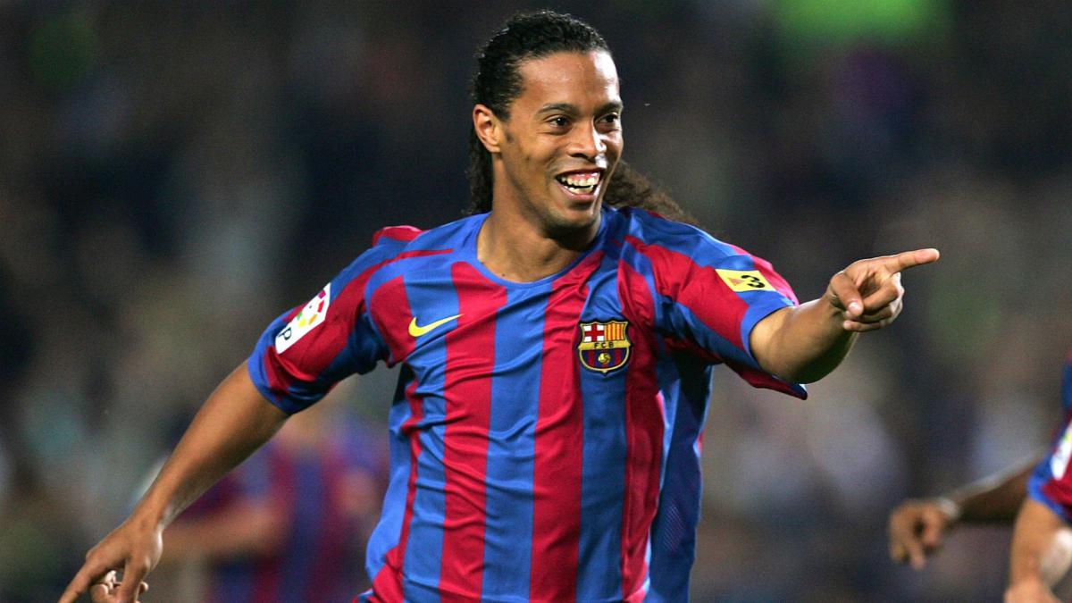 Ronaldinho yamamaye cyane ubwo yakiniraga ikipe ya FC Barcelone muri Espagne