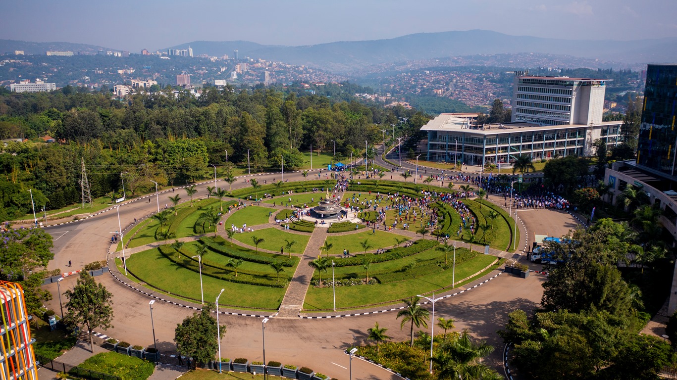 Inyubako z'ubucuruzi nka KACB na Kigali Heights zahinduye isura ya Kimihurura