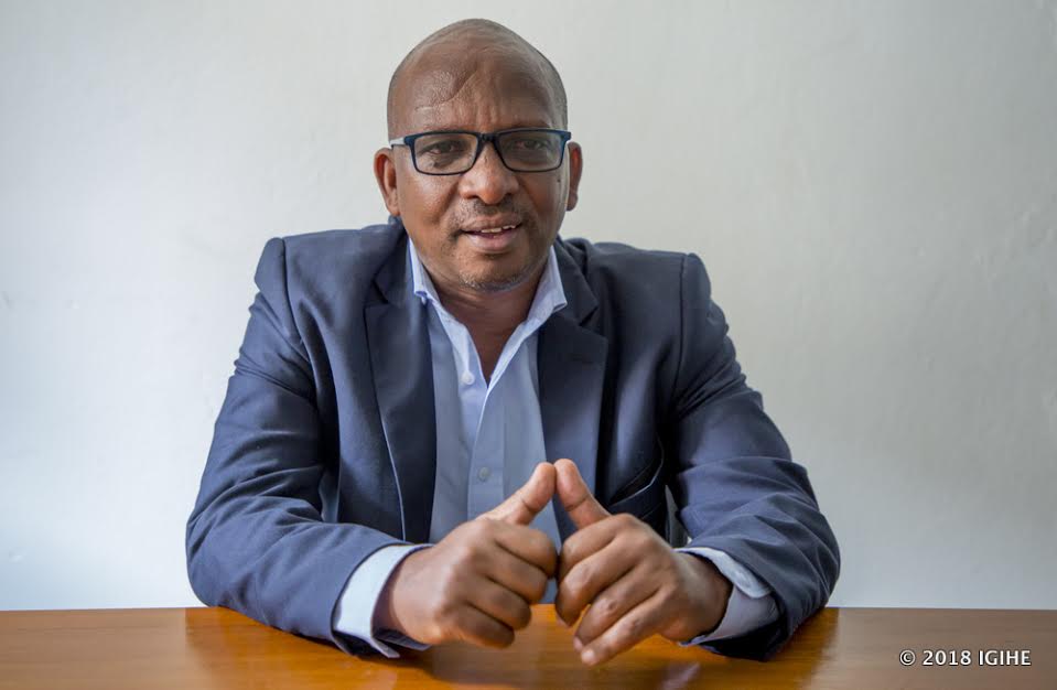Nshimiyimana Sam Gody yavuze ko kuba Leta yateguye Jenoside yararebereye itangazamakuru ribiba urwango aribyo byatumye haboneka ibinyamakuru byinshi bishishikariza abahutu kwica abatutsi