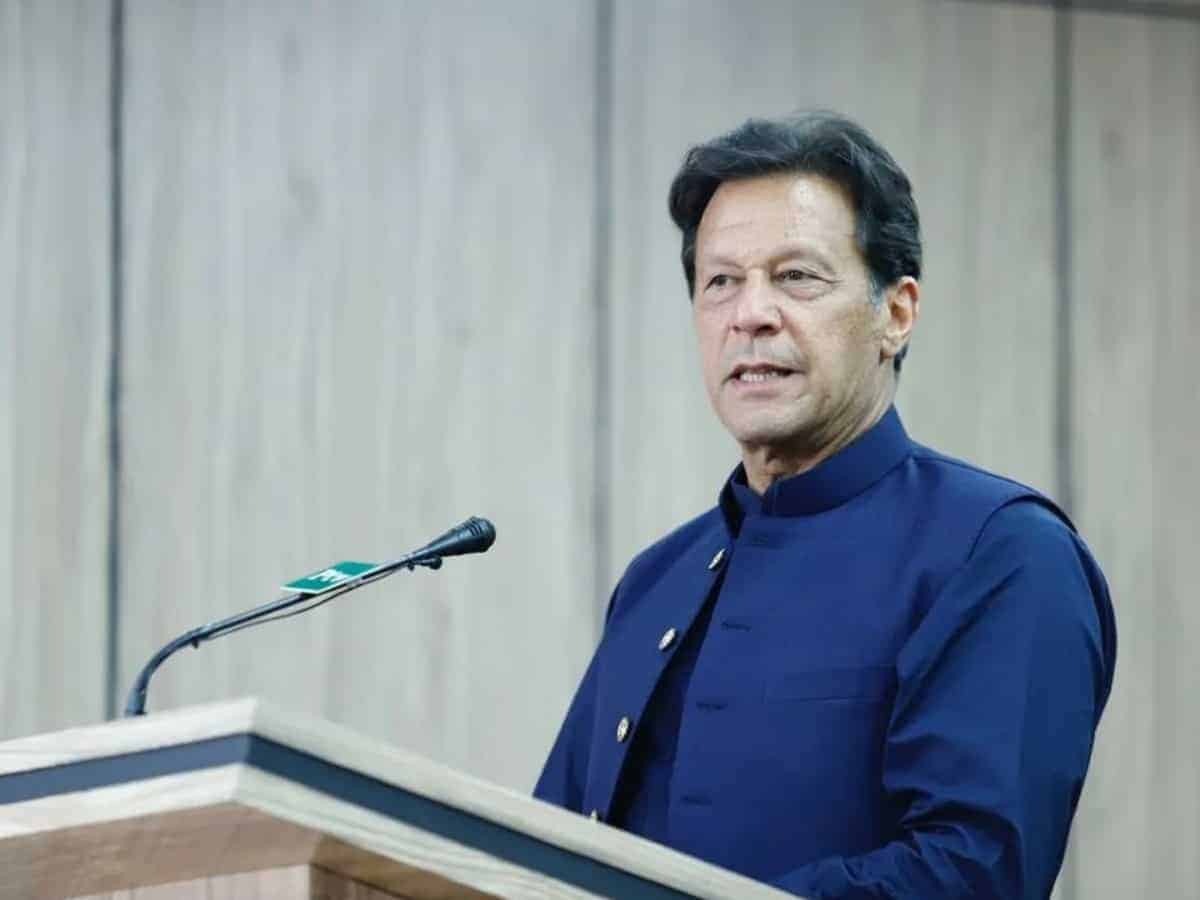 Imran Khan avuga ko Amerika yamugambaniye ngo ave ku butegetsi