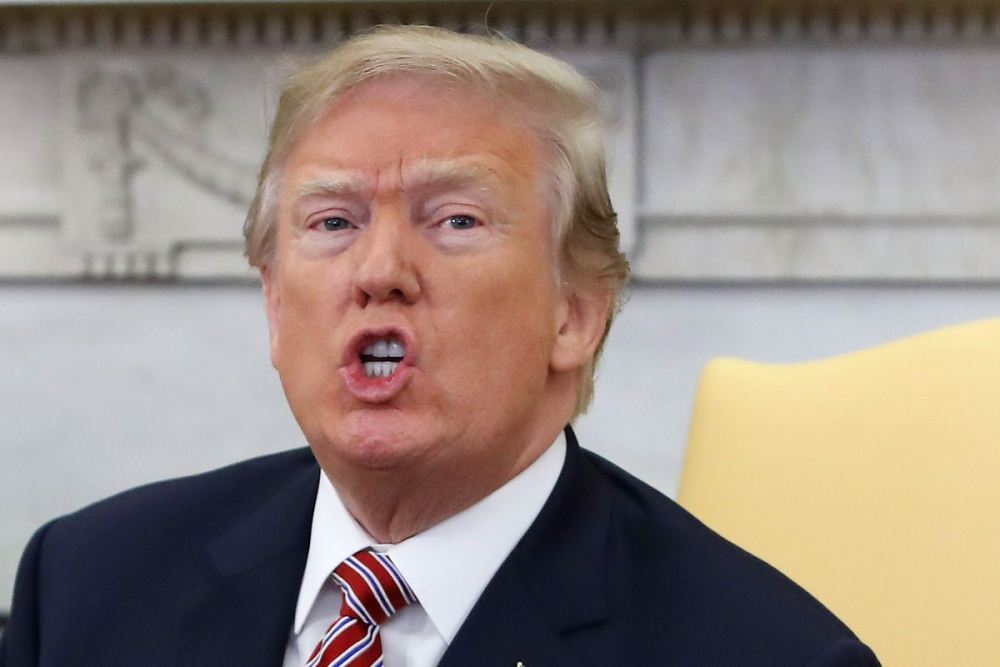 Donald Trump yakunze kunenga abakinnyi batubaha indirimbo y'igihugu