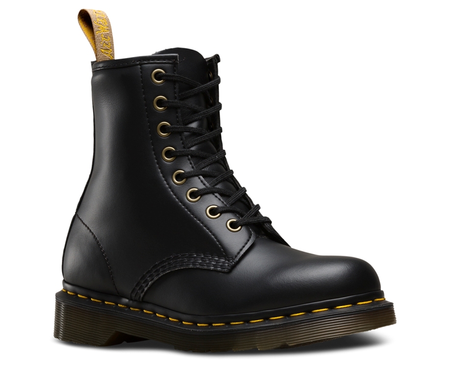 Dr Martens ni inkweto ikomeye y’uruhu yamamajwe mu 1960 mu Bwongereza