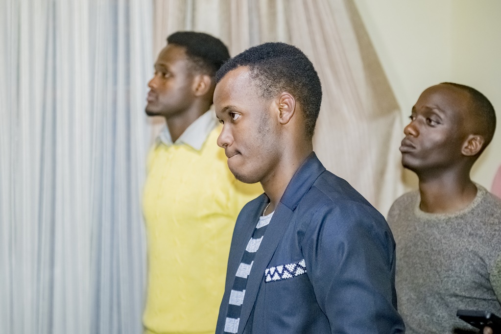 Umuhanzi Yvan Buravan yavuze ko Miss Muhikira yari umuntu w'akamaro mu buzima bwe