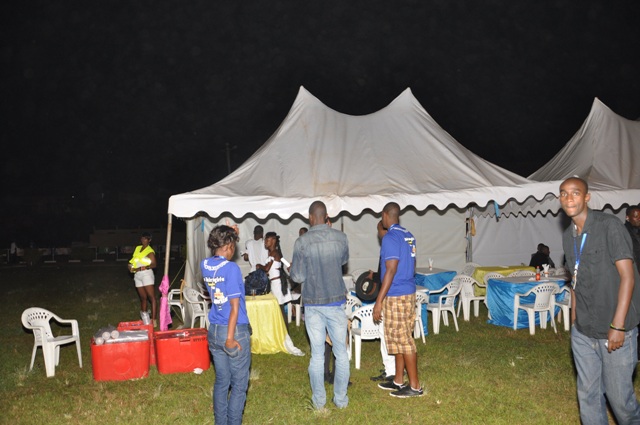 Buri wese yafataga icyo kunywa uko yishoboye
