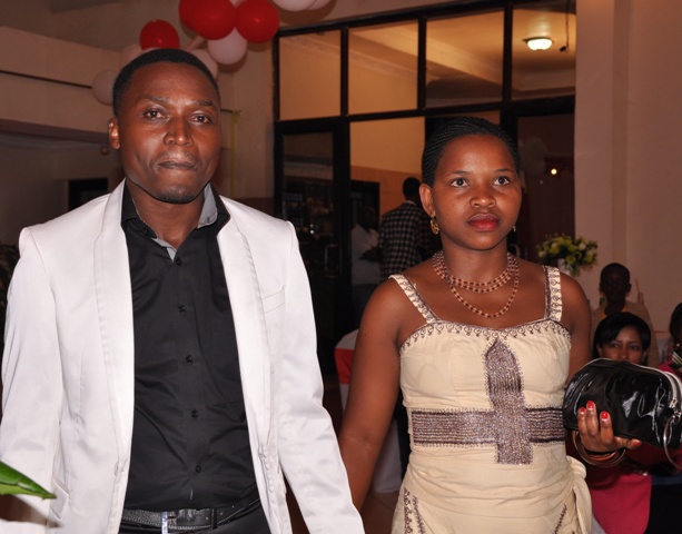 Basohokana mu birori byose uyu mugabo yitabira .