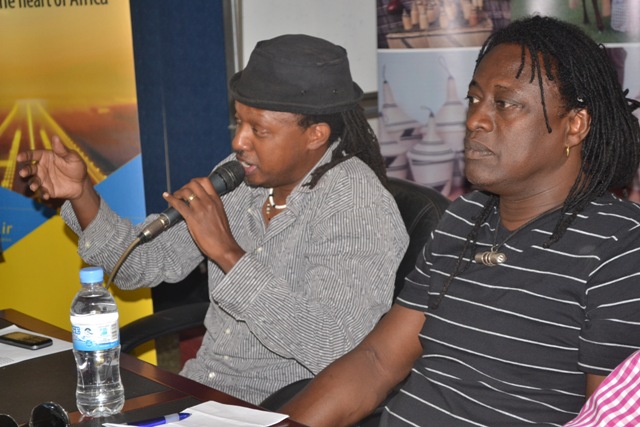 Mighty Popo asanzwe ategura iserukiramuco rya Kigali Up aho aherutse gutumira icyamamare Habib Koite wo muri Mali