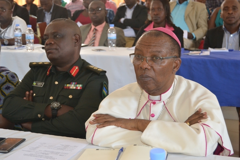Musenyeri Rukamba yitabiriye inama yamurikiwemo ubushakashatsi