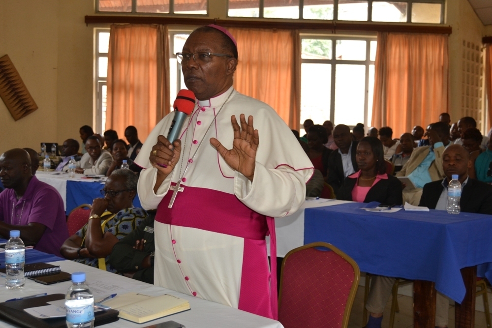 Musenyeri wa Diyosezi ya Butare, Rukamba Filipo, atanga igitekerezo