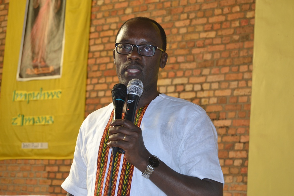 Umunyamabanga Nshingwabikorwa wa Komisiyo y’Igihugu y’Ubumwe n’Ubwiyunge, Fidèle Ndayisaba