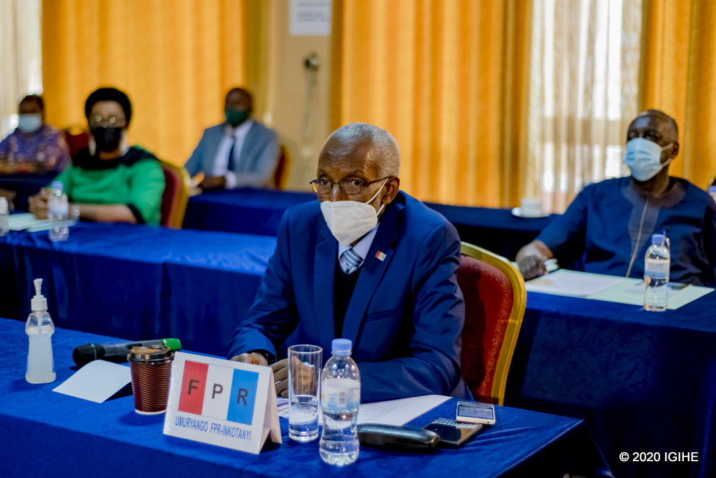 Umunyamabanga Mukuru w'Umuryango FPR Inkotanyi, Ngarambe François, yari yitabiriye aya matora