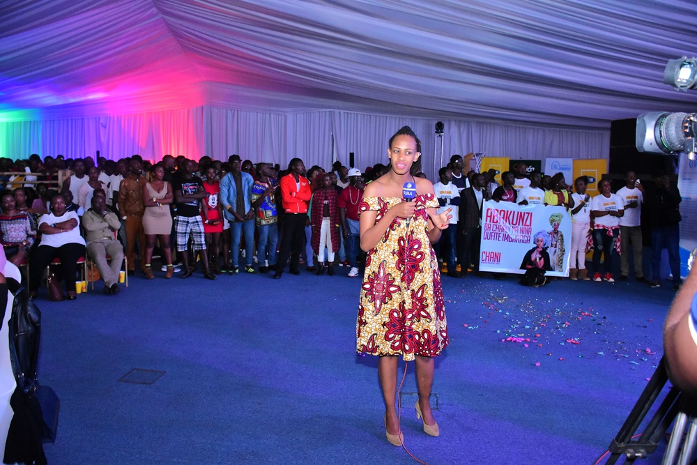Anita Pendo wari umaze igihe atagaragara kubera kwibaruka yasubukuye akazi