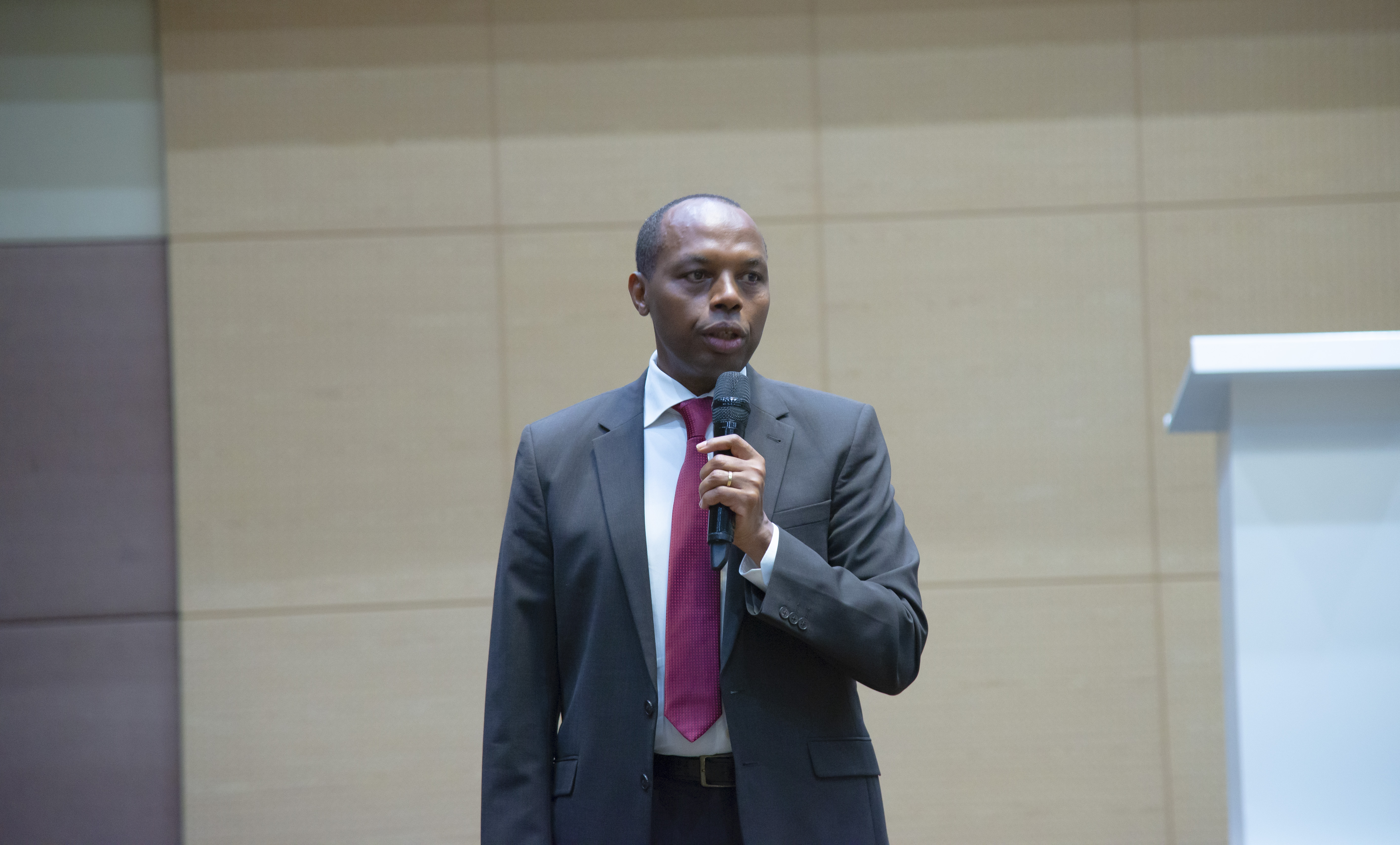 Umuyobozi Mukuru wa RDB yasabye Abanyarwanda kwitegura neza kuzakira abashyitsi bazitabira 'Africa CEO Forum'