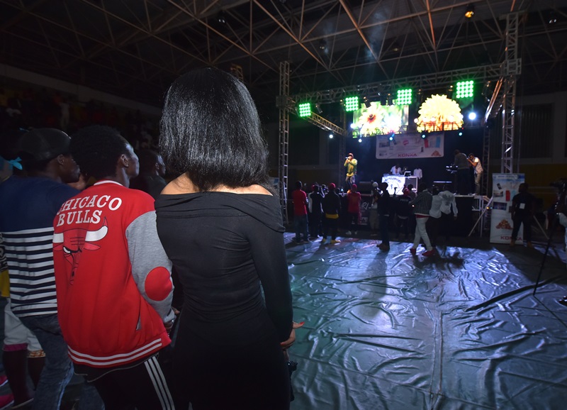 Agasaro Nadia yari mu bafana b'imbere