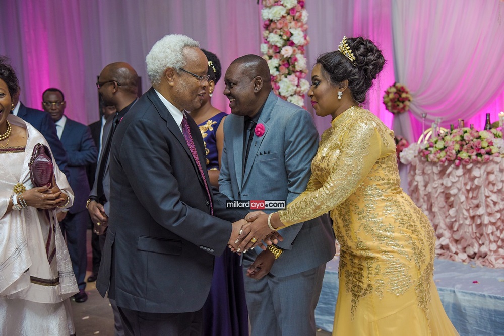 Edward Ngoyai Lowassa ubwo yasuhuzaga abageni