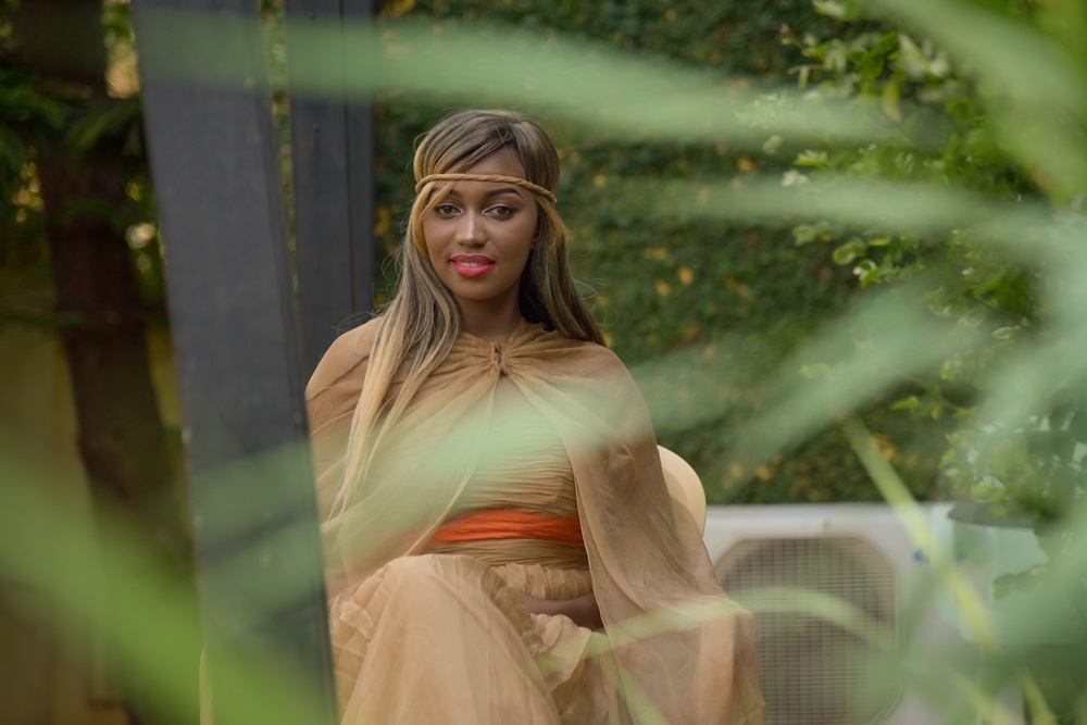 Oda Paccy yatekewe umutwe ngo Charly yagiye kumubariza