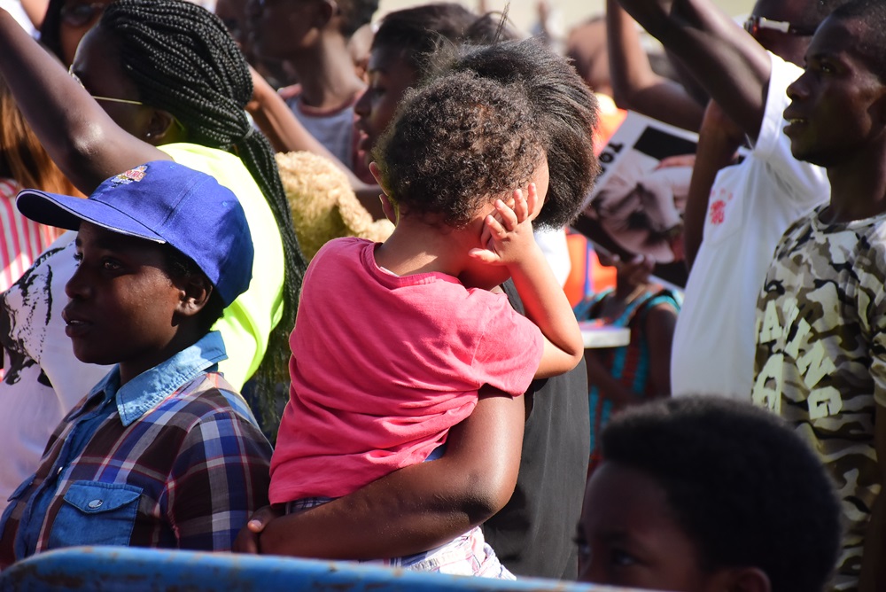 Umuziki ushobora kuba wabaye mwinshi ukabangamira ingoma z'amatwi kuri bamwe