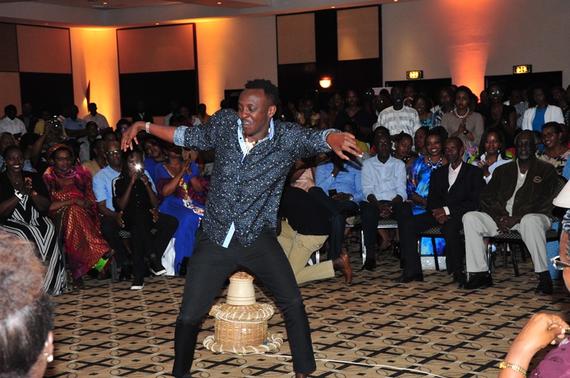 Jules Sentore ari mu bishimiwe cyane muri iki gitaramo